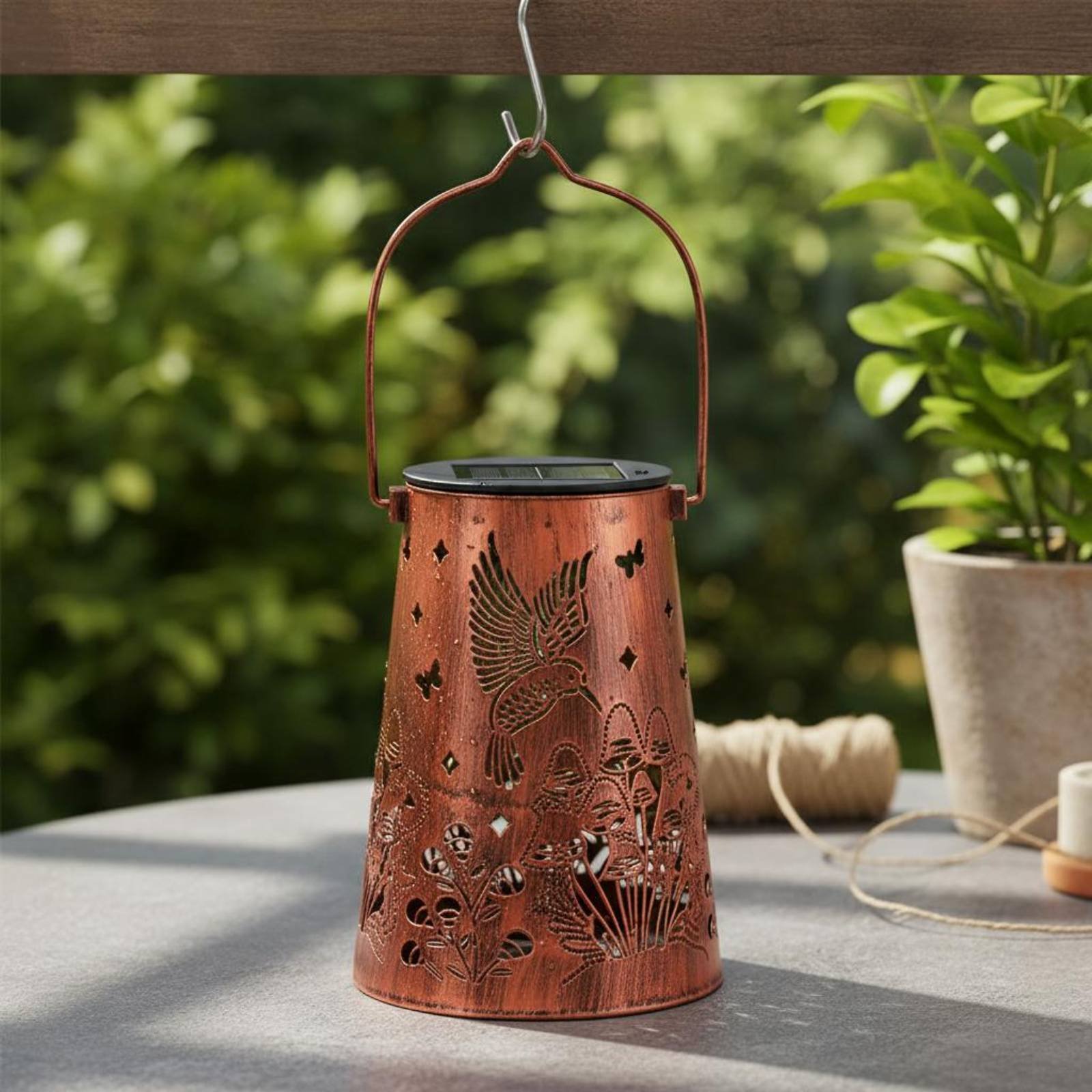 Floral Garden Lantern Pattern  - огляд і ціна Solar Garden Light